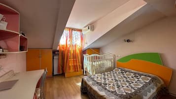 1 bedroom, iron/ironing board, WiFi