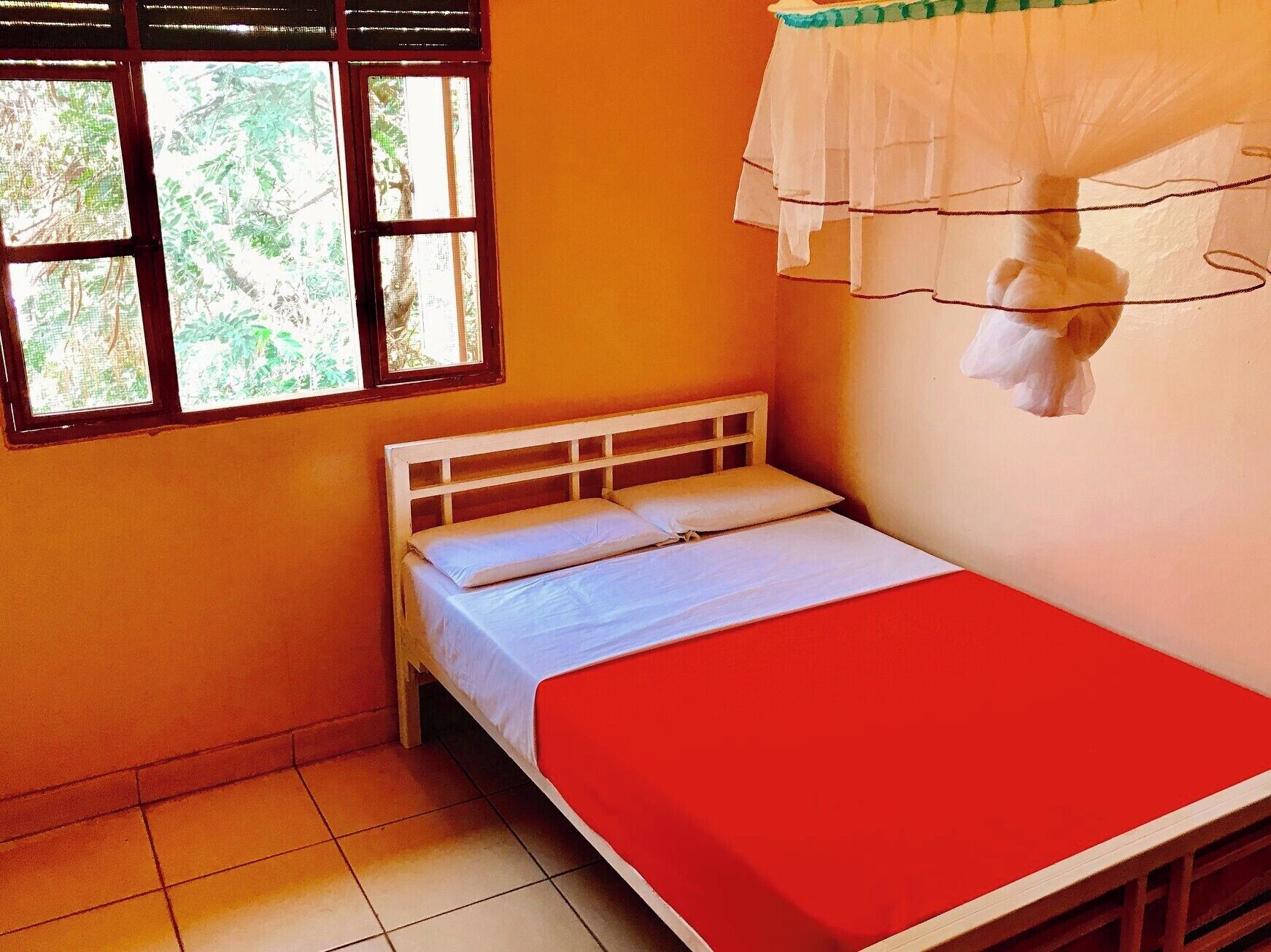 Economy-Doppelzimmer, Stadtblick | Kostenloses WLAN, Bettwäsche