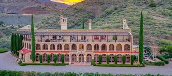 Historic Luxury Mansion in Jerome Views of Sedona