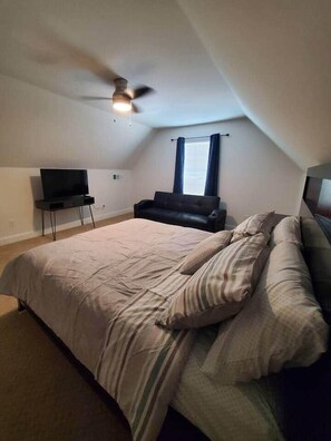 4 bedrooms, WiFi, bed sheets