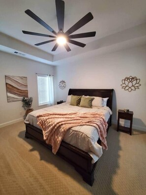 4 bedrooms, WiFi, bed sheets