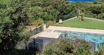 ELLADA 2 Residence - Stunning ocean view - Pool - Air conditioning - 5 minutes from the beach