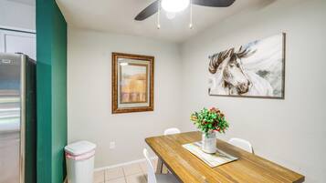 Apartment (1 Bedroom) | Interior