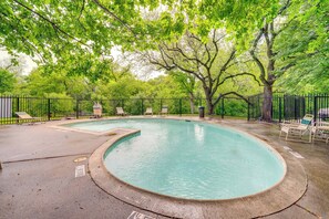 Apartment (1 Bedroom) | Interior - 9 Mi to Dtwn Dallas: Cozy Couple's Getaway (Dallas)