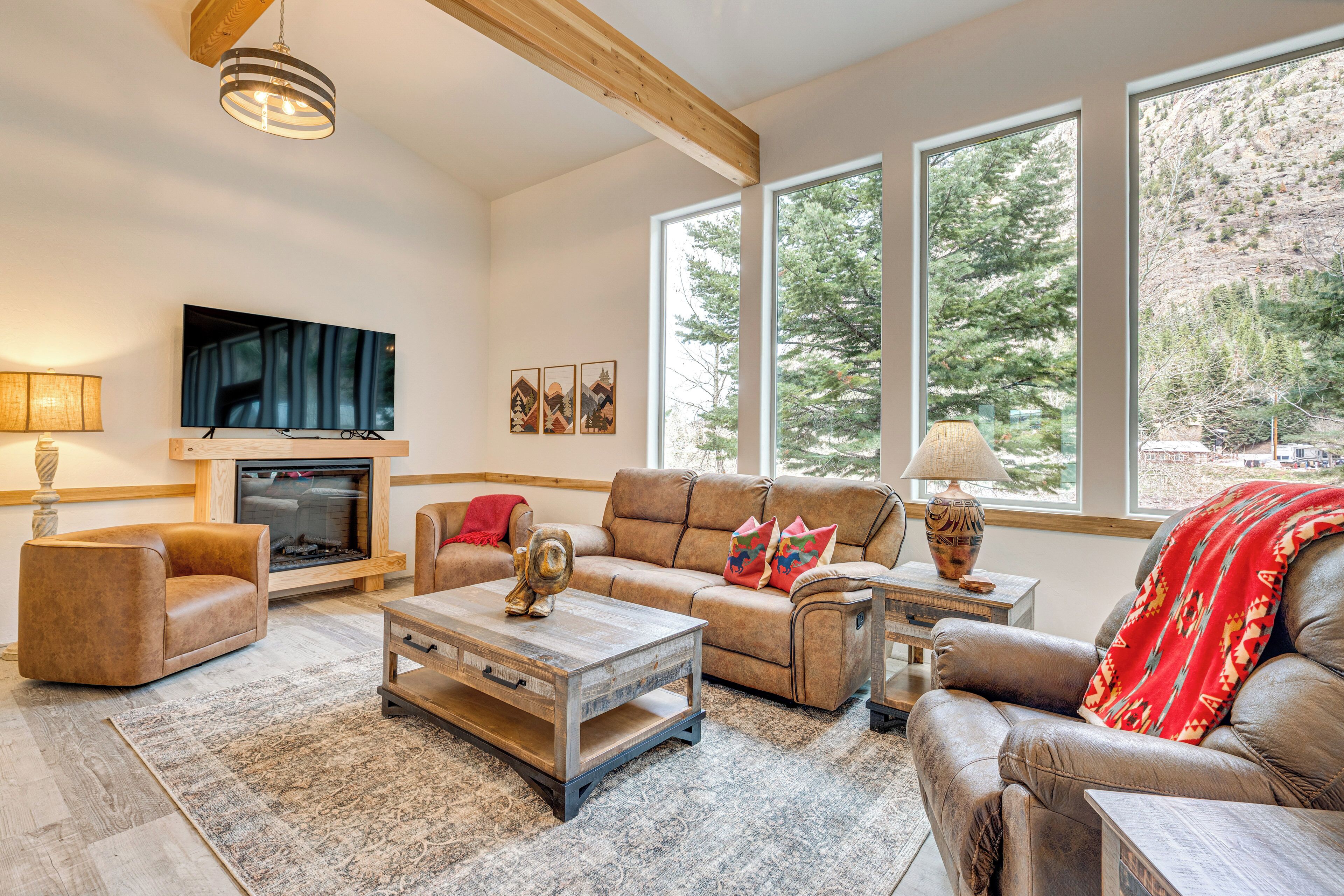 House (3 Bedrooms) | Interior