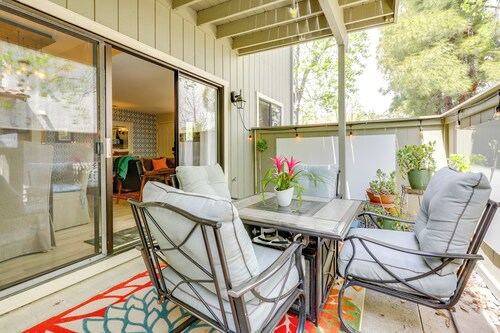 Private Patio & Workspace: Quiet Sonoma Condo!