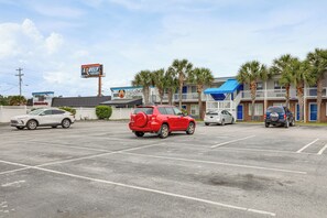 Apartment (0 Bedroom) | Interior - 1 Mi to North Myrtle Beach: Studio w/ Pool Access (North Myrtle Beach)