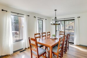 單棟房屋 (4 Bedrooms) | 內部