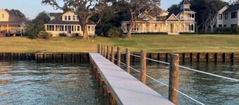 Galveston Bay Retreat: Historic La Porte Home!