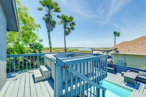 Interior - 3 Mi to Beaches: Corpus Christi Home w/ Pool (Corpus Christi)
