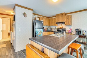 House (2 Bedrooms) | Interior