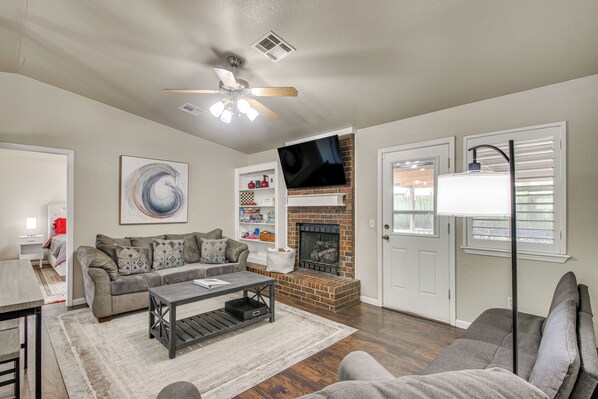 House (3 Bedrooms) | Interior - 2 Mi to OU: Family-friendly Retreat w/ Patio! (Norman)