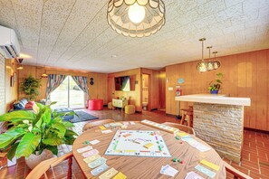 House (3 Bedrooms) | Interior - Mid-century 1950s Retreat w/ Carport in Monett! (Monett)