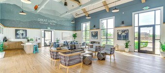 Pool Paradise: Spacious Tracy Home w/ Yard!