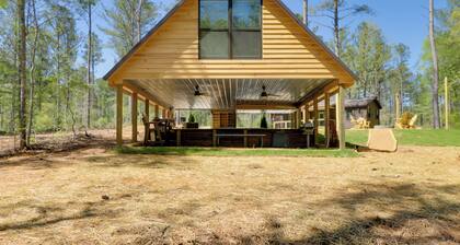 Cabin w/ Lake Access Near Talladega Nat'l Forest