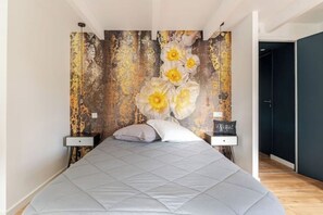 1 bedroom, iron/ironing board, travel cot, free WiFi - Pleasant studio with free parking (Saint-Thurien)