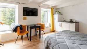 1 soverom, strykejern/-brett, reiseseng for barn og wi-fi (inkludert)