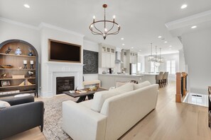 Smart TV, fireplace, offices