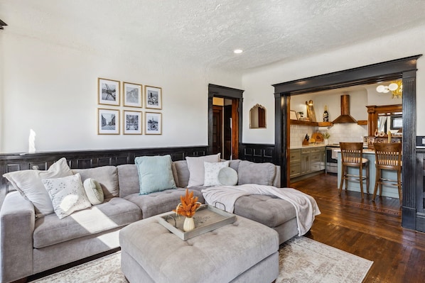 Smart TV, table football, ping pong, books