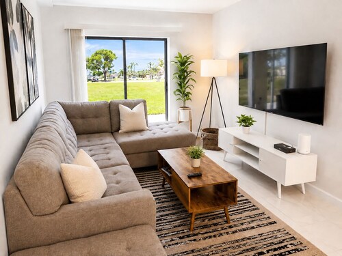 Spacious & Stylish 3BR House in the Heart of Cape Coral