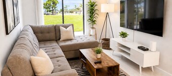 Spacious & Stylish 3BR House in the Heart of Cape Coral