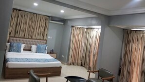 Unclassified image, 2 of 13, button - RB Park Hill Hotel (Prampram)