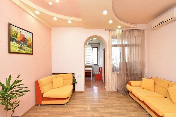 Living area - Hearth of the Yerevan 3 (Yerevan)