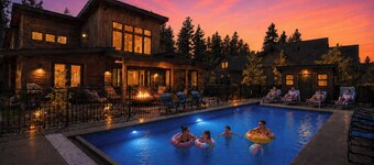 Beautiful 6BR Golf Course Home with Private Pool!*Game Room*Hot Tub