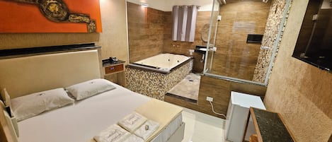 Suite Supérieure, 1 grand lit, non-fumeur, salle de bains privée