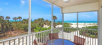 Beach Villa 2117: Beachfront Luxury on Captiva