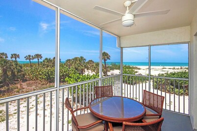 Beach Villa 2117: Beachfront Luxury on Captiva