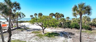 South Seas Beach Villa 2117: Beachfront Luxury on Captiva