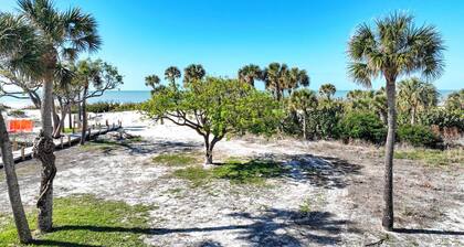 South Seas Beach Villa 2117: Beachfront Luxury on Captiva