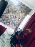 Comfort Apartment, Courtyard View | Living area | Smart TV