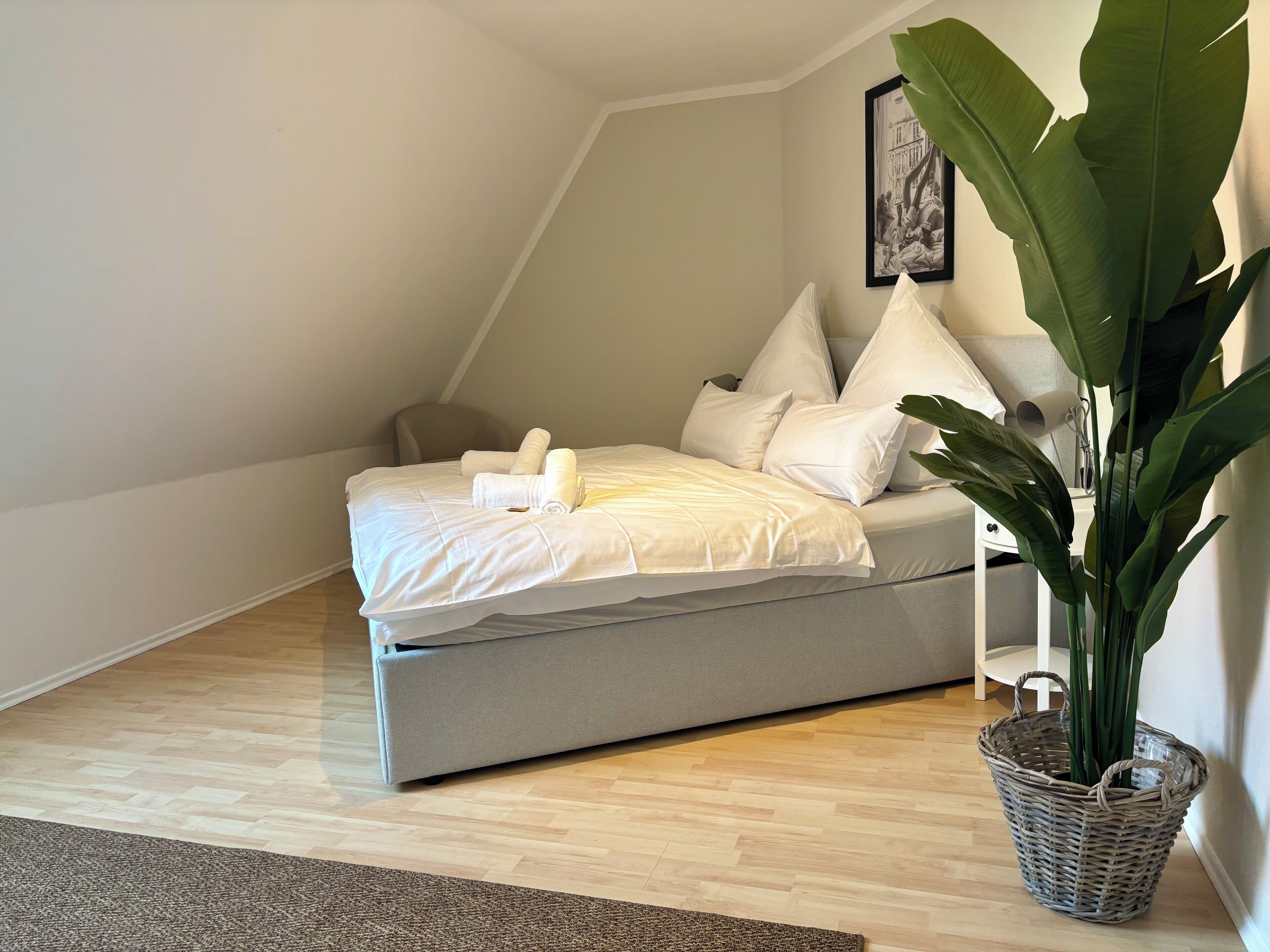 2 Schlafzimmer, Reisekinderbett, WLAN, Bettwäsche