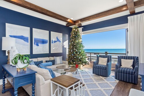 Brand New 2024 Oceanfront 10BR Duplex! Pool, Tiki Bar, Stunning Luxury Awaits!