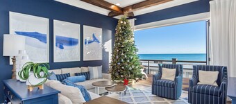 Brand New 2024 Oceanfront 10BR Duplex! Pool, Tiki Bar, Stunning Luxury Awaits!