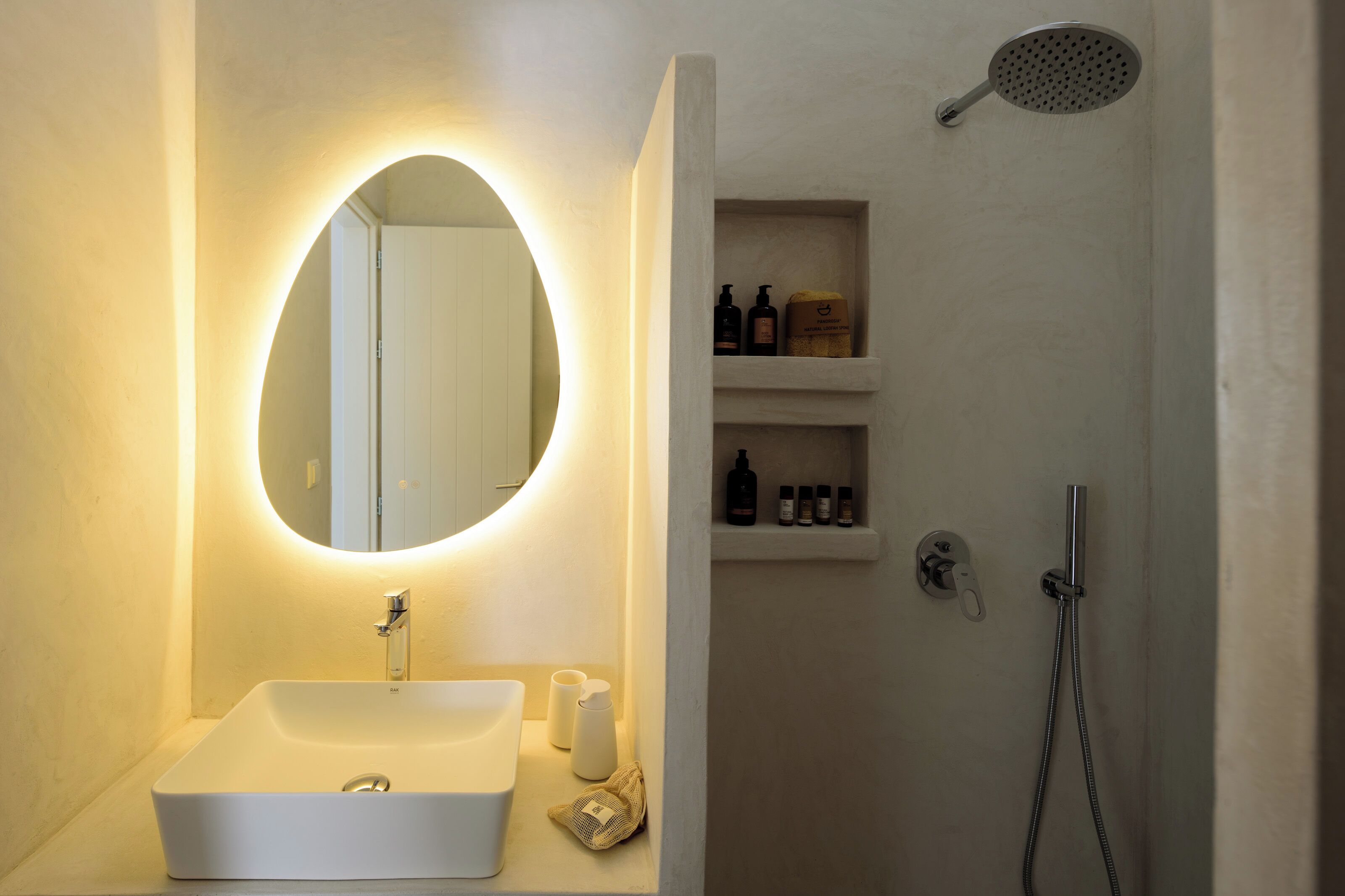 Deluxe Villa, Mountain View | Bathroom | Shower, designer toiletries, hair dryer, bathrobes