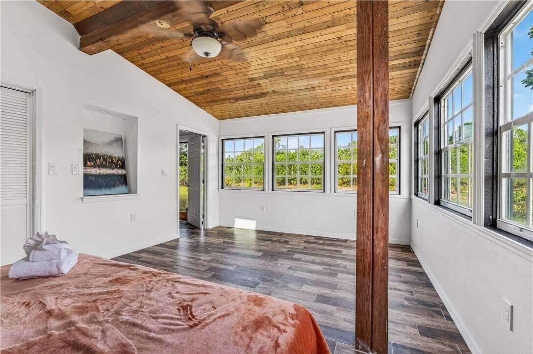 House, 4 Bedrooms | 3 bedrooms, laptop workspace, free WiFi