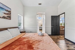 House, 4 Bedrooms