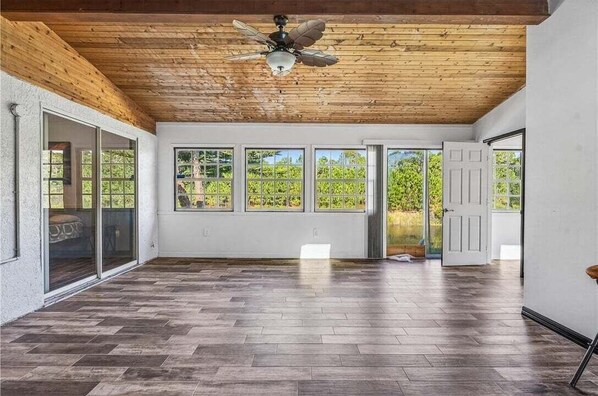 Maison, 4 chambres | Intérieur