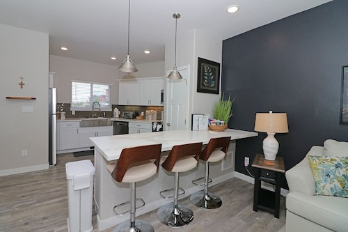 Modern Ascend 2 Bedroom Townhouse