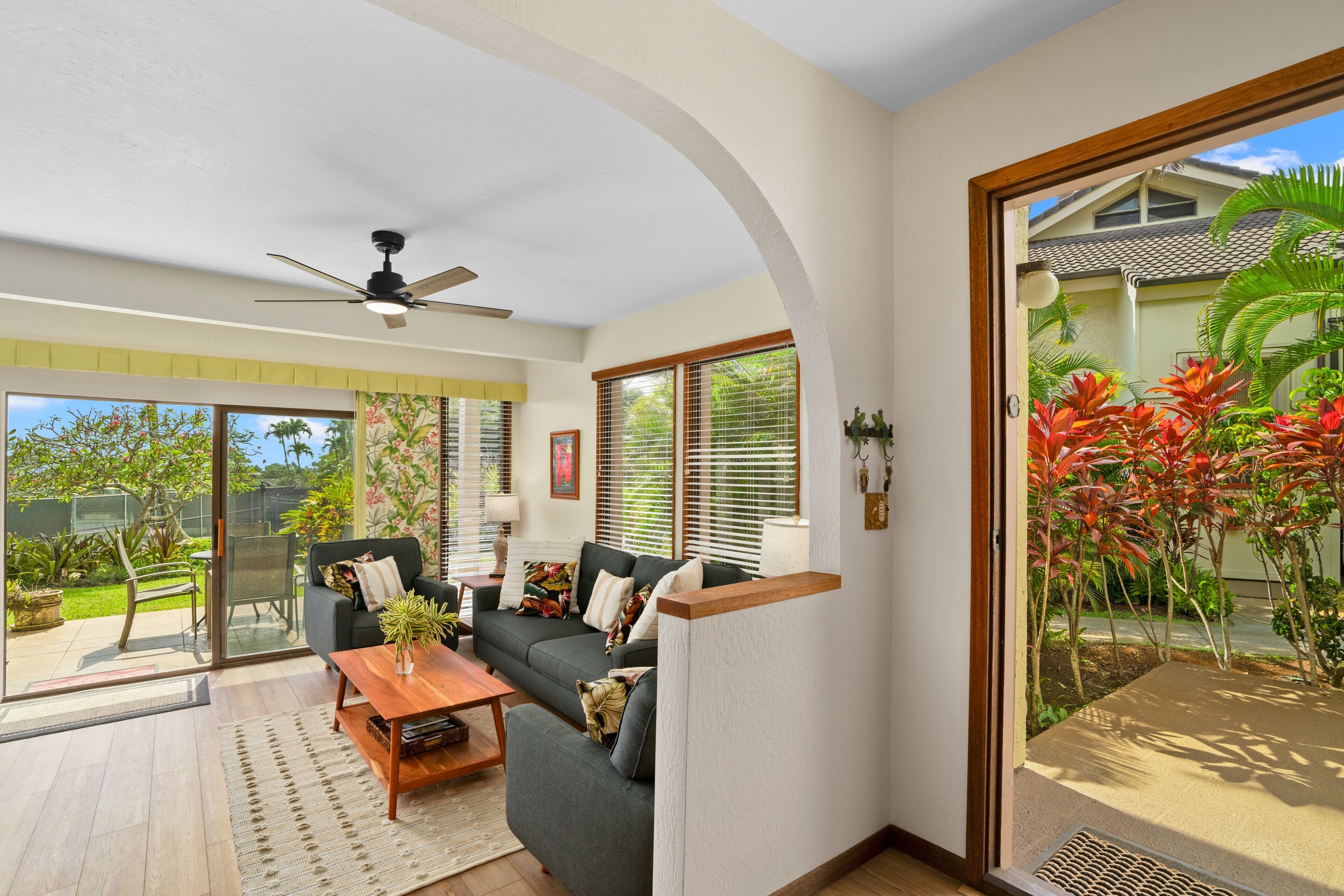 Condo, 2 Bedrooms | Interior