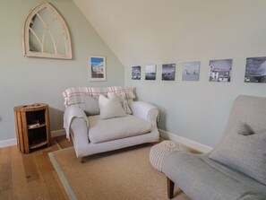 Living area - Bentley Rise (Lyme Regis)