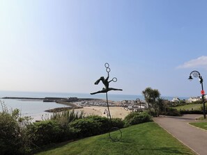 Beach nearby - Bentley Rise (Lyme Regis)