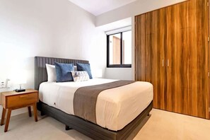 2 chambres, fer et planche à repasser, lit parapluie, Wi-Fi