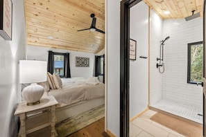 3 bedrooms, iron/ironing board, travel cot, WiFi
