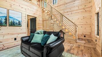 TV, fireplace, offices