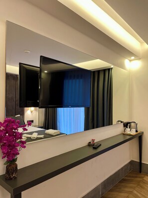 Economy Room | Minibar, desk, laptop workspace, free WiFi - Brow City Kaş (Kas)
