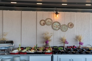 Breakfast buffet